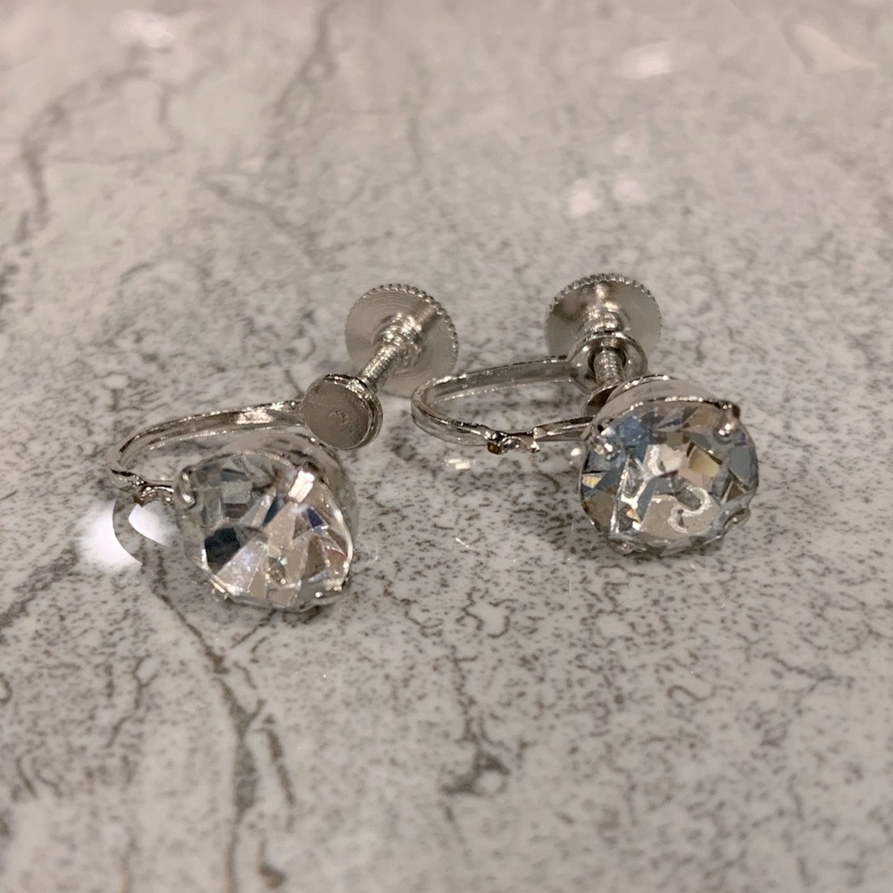 Beautiful vintage clip-on crystal studs